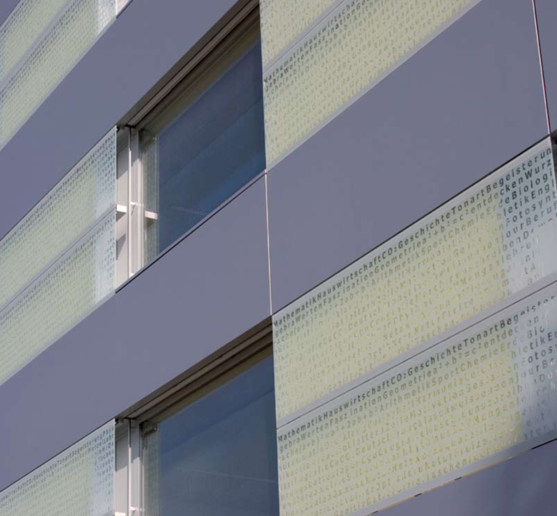 QuadroClad™ Glass Façade Panels / Hunter Douglas Contract
