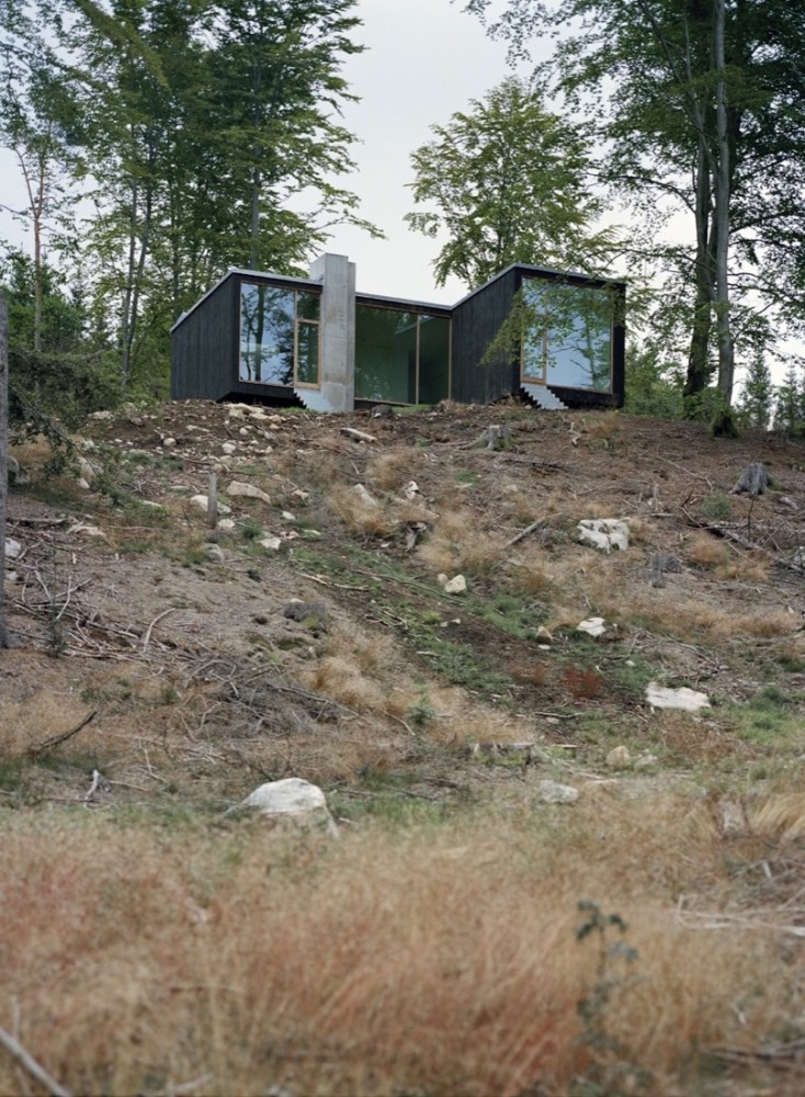 Refugium of a Forester / Petra Gipp Arkitektur
