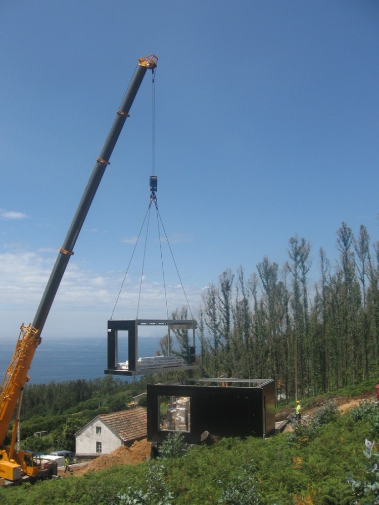 House - Prefabricated Nature - MYCC assembly process