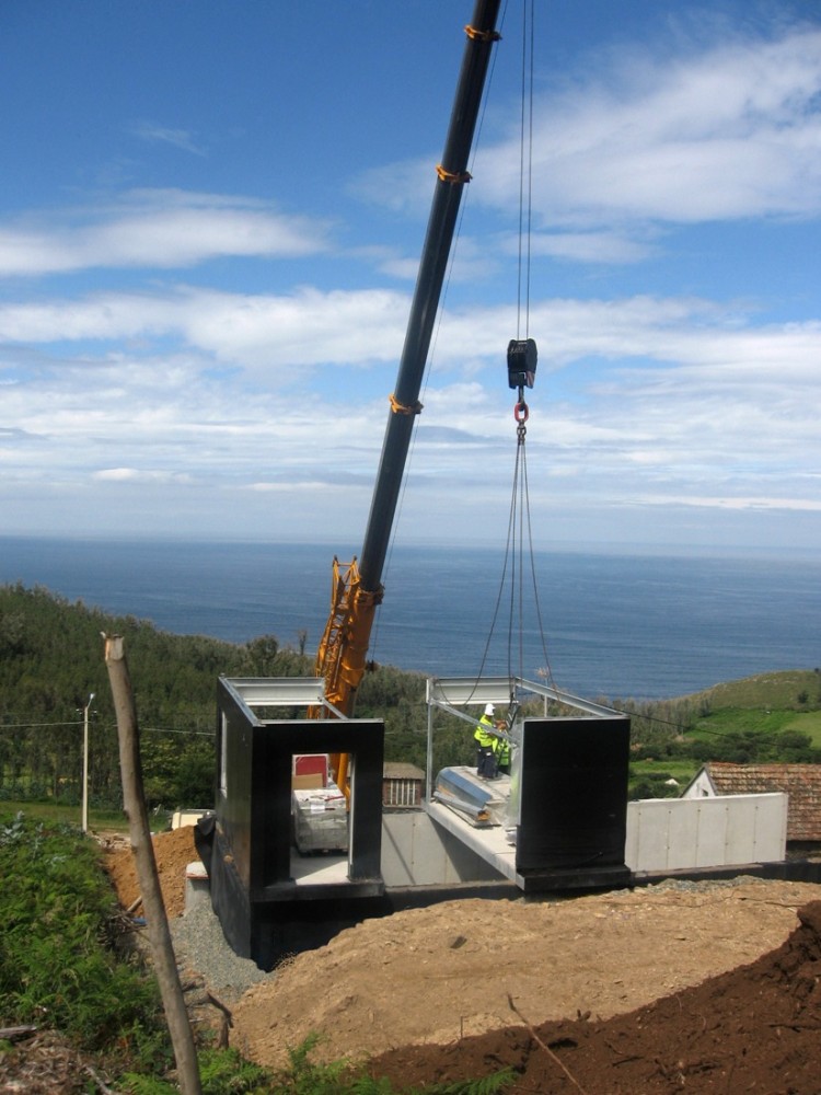 House - Prefabricated Nature - MYCC assembly process