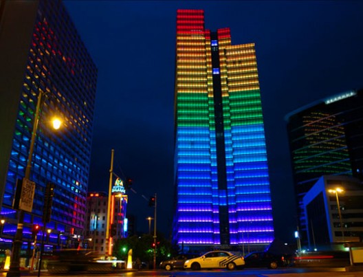dexia-towers-light-up-with-LEDs-to-show-weather-6