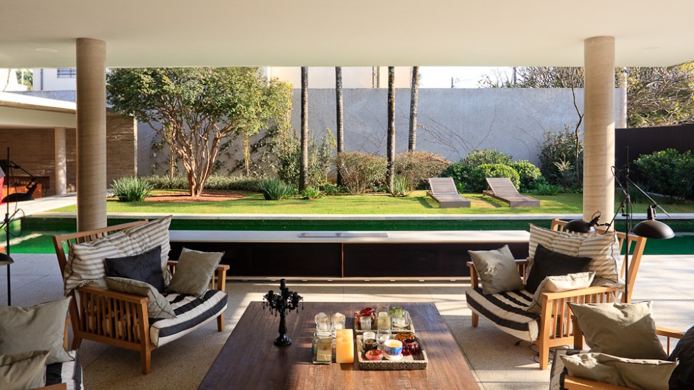 House 6 / Marcio Kogan