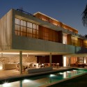 Concrete - House 6 - Marcio Kogan Concrete - House 6 - Marcio Kogan © Pedro Kok