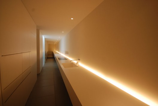 Minimalist House - Shinichi Ogawa & Associates