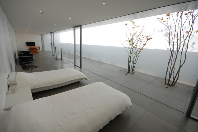 Minimalist House / Shinichi Ogawa & Associates