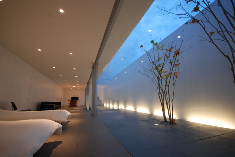 Minimalist House - Shinichi Ogawa & Associates © Courtesy of Shinichi Ogawa & Associates