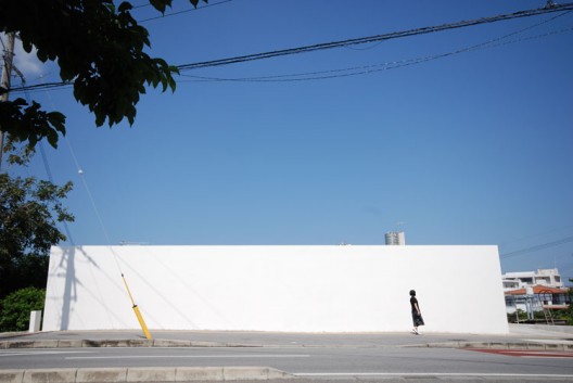 Minimalist House - Shinichi Ogawa & Associates