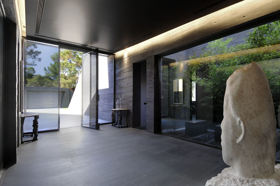 Concrete House II / A-cero