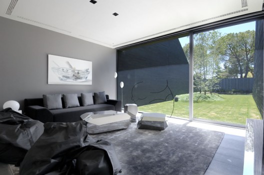Concrete House II - A-cero