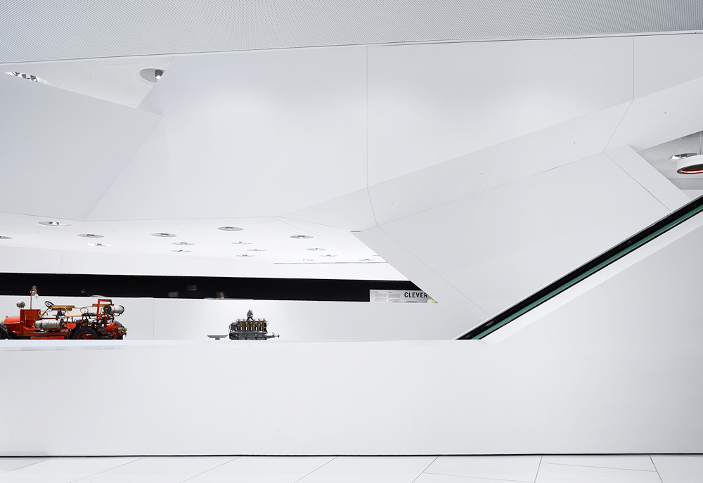 Porsche Museum / Delugan Meissl, photos by Michael Schnell © Michael Schnell