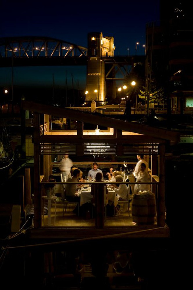 Floating Dining Room / Goodweather Design & Loki Ocean