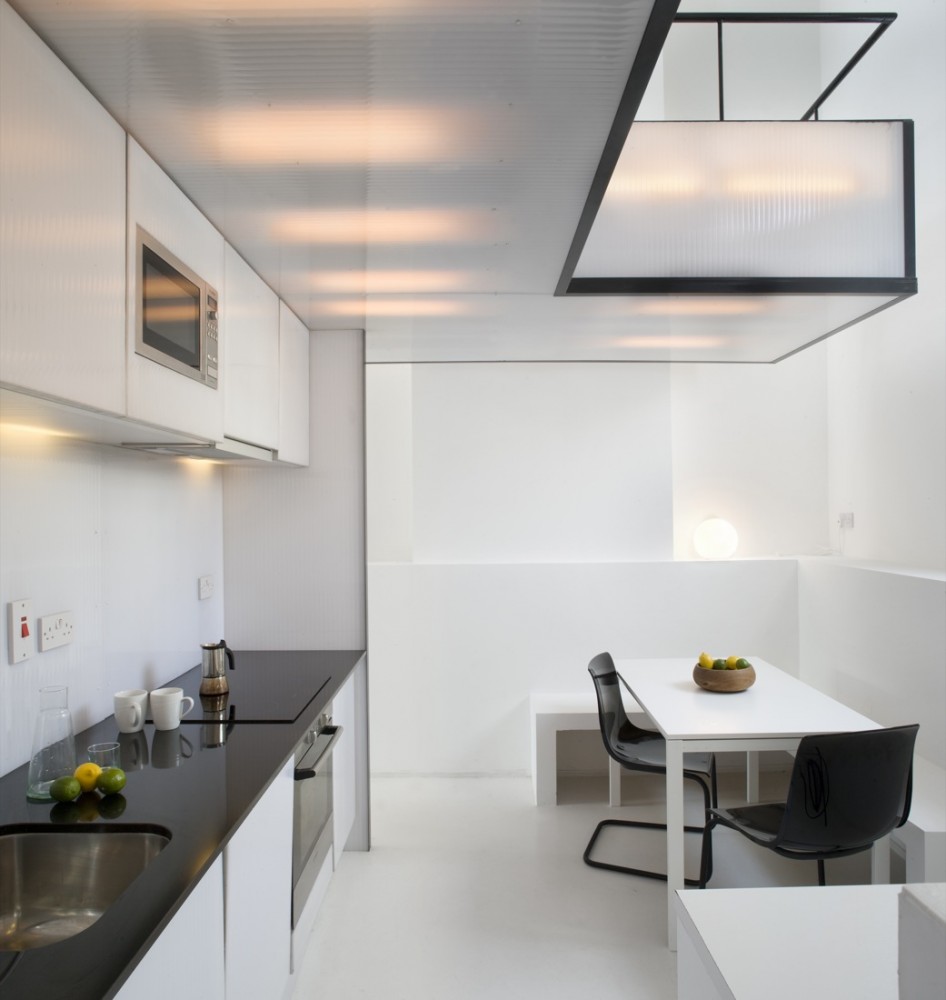 Plastic House / Architecture Republic