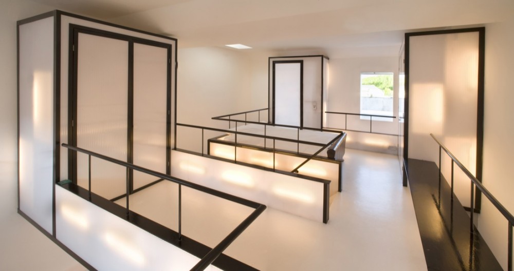Plastic House / Architecture Republic