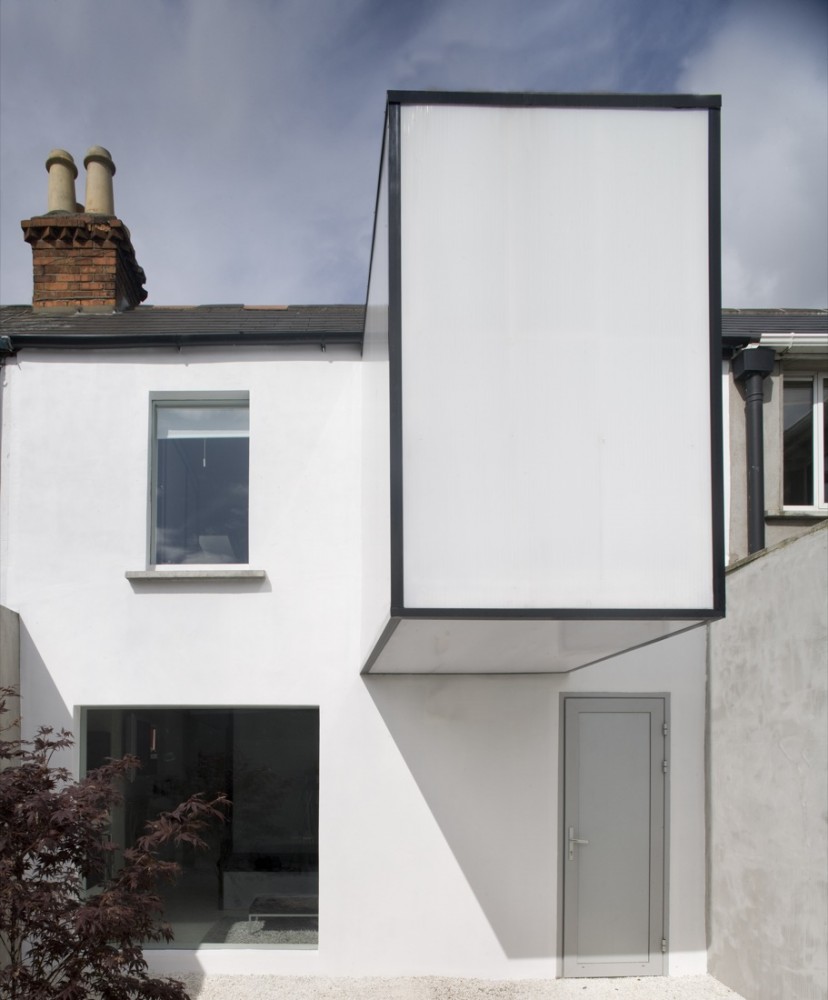 Plastic House / Architecture Republic