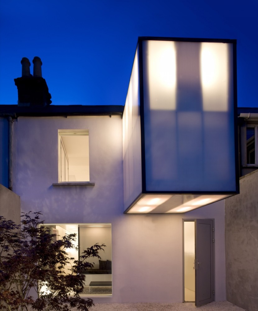 Plastic House / Architecture Republic