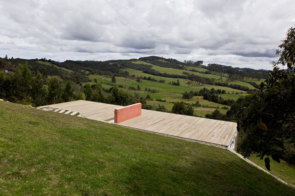 Santa Elena House / Antonio Sofan