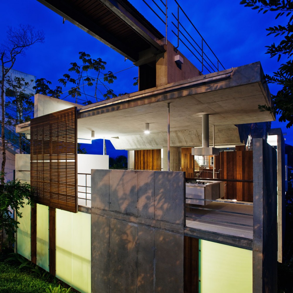 House in Ubatuba / SPBR Arquitetos