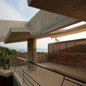 House in Ubatuba - SPBR Arquitetos © Nelson Kon