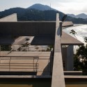 House in Ubatuba - SPBR Arquitetos © Nelson Kon