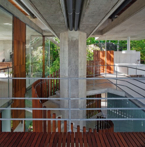 House in Ubatuba - SPBR Arquitetos
