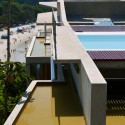 House in Ubatuba - SPBR Arquitetos © Nelson Kon