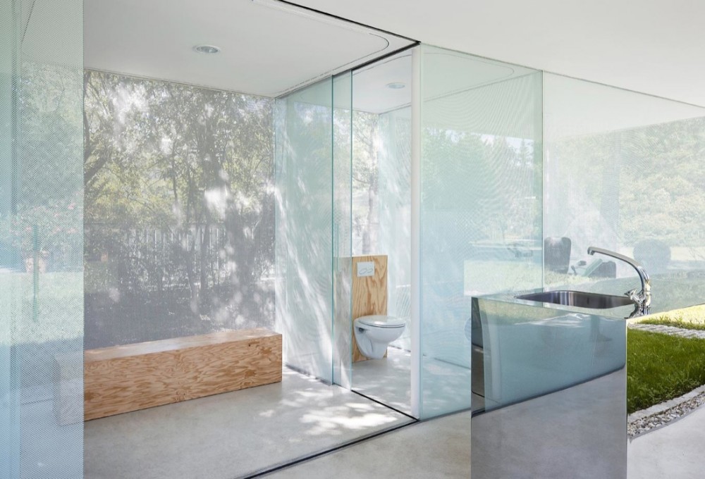 Poolhouse - Philipp Baumhauer © Julien Lanoo