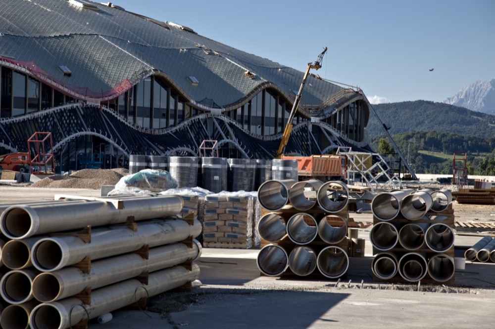 In Progress: Multi-functional Sports Hall / SADAR + VUGA