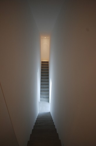 Cube House - Shinichi Ogawa & Associates
