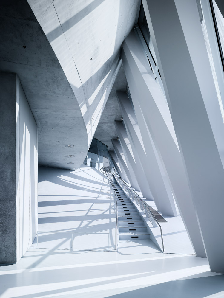 Mercedes Benz Museum / UN Studio, photos by Michael Schnell
