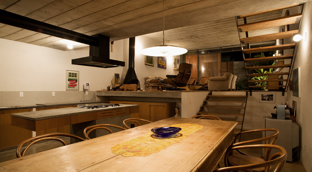 Juranda House / Apiacás Arquitetos