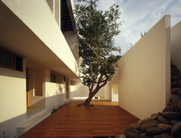 Santa Maria / Hierve-Diseñeria