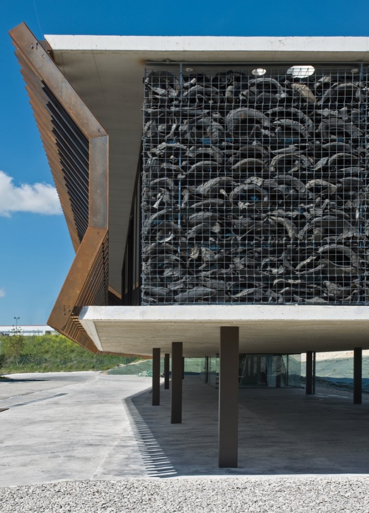 Audenasa Building / Vaillo + Irigaray