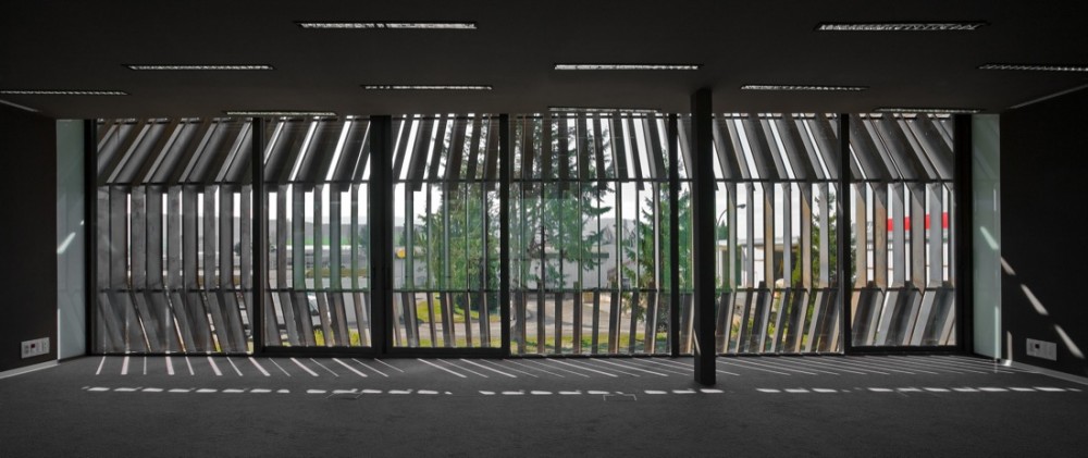 Audenasa Building / Vaillo + Irigaray