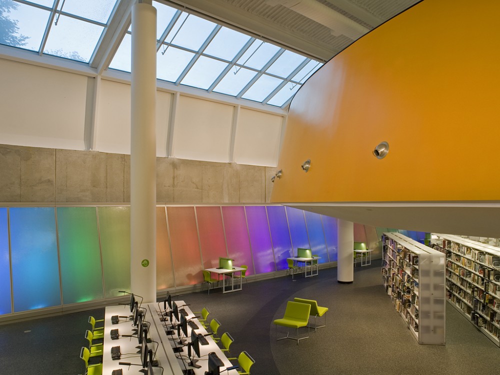 The Poplar Creek Public Library / Frye Gillan Molinaro Architects