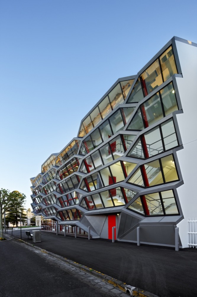 Warrnambool Campus / Lyons