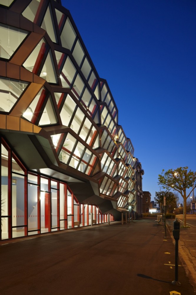 Warrnambool Campus / Lyons