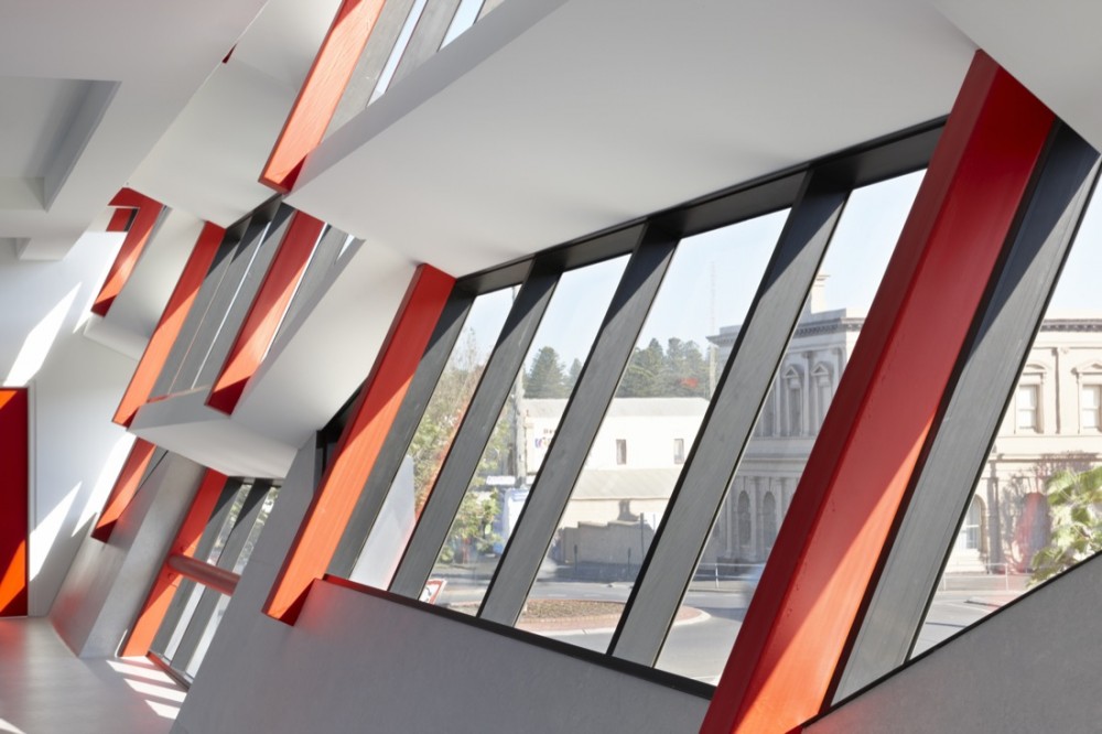 Warrnambool Campus / Lyons