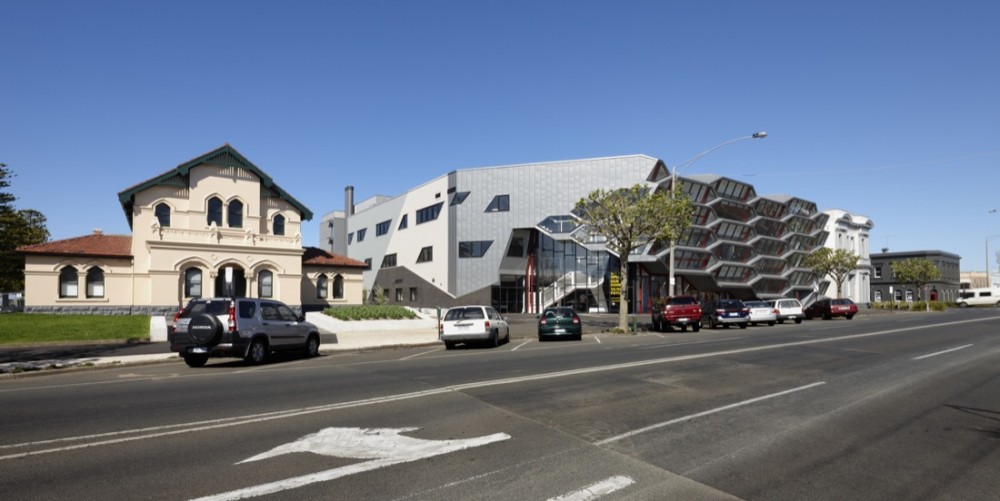 Warrnambool Campus / Lyons