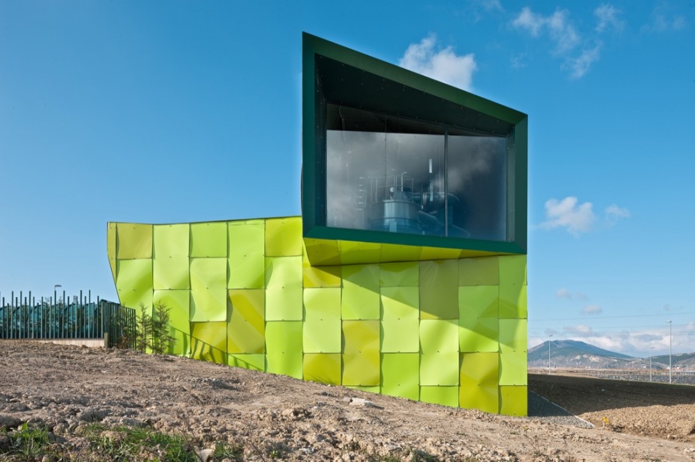 Urban Solid Waste Collection Central / Vaillo + Irigaray