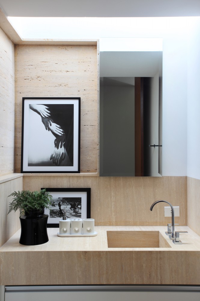 OM House - Studio Guilherme Torres © MCA Studio