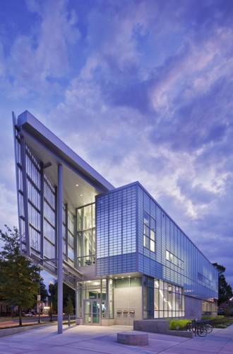Watha T. Daniel-Shaw Library - Davis Brody Bond Aedas