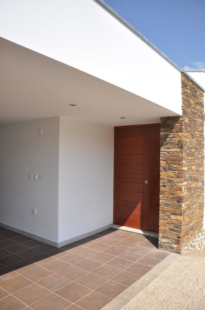 House in Macieira I / Arqu’s