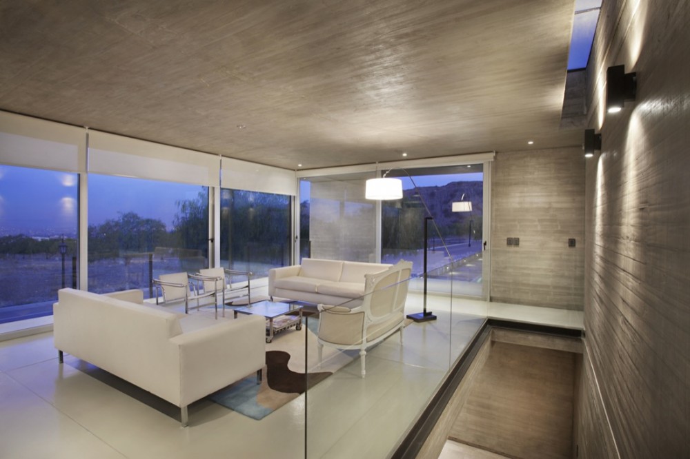 Sobrino House - A4estudio © Courtesy of A4estudio