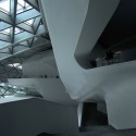 Guangzhou Opera House - Zaha Hadid © Sharwe