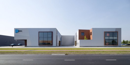 PvMG Trade & Business Center - Hoogte Twee Architecten