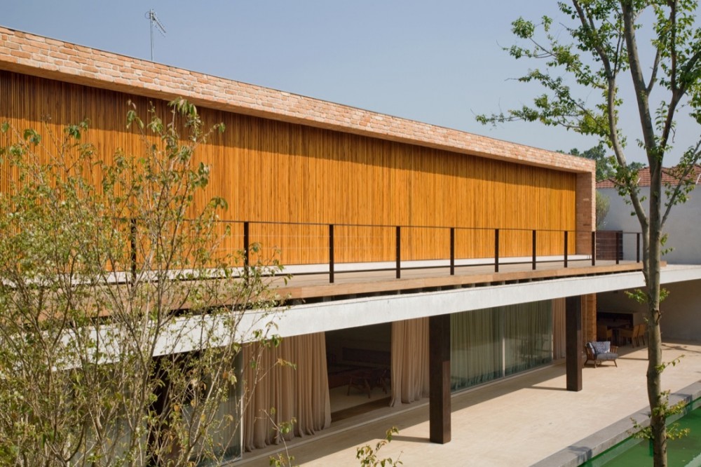 Brick House / Marcio Kogan