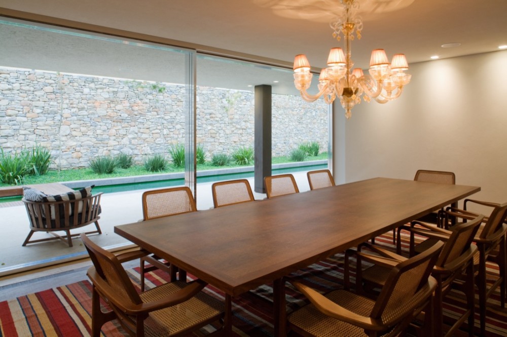 Brick House / Marcio Kogan