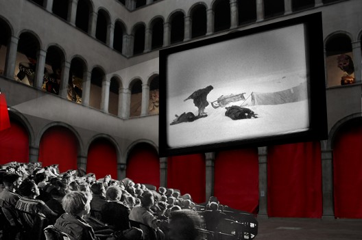 Proposal, courtyard as cinema, il Fondaco dei Tedeschi, Venice, Italy. © OMA