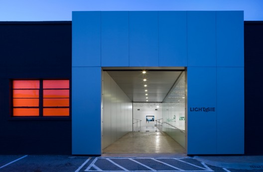 Light & Sie Art Gallery - LaguardaLow Architects