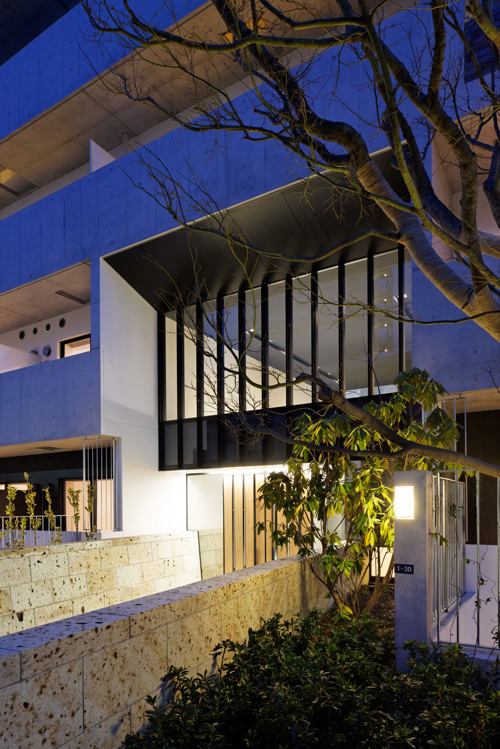 Housing - Tokyo Kagurazaka Residence - SPEAC © Masao Nishikawa